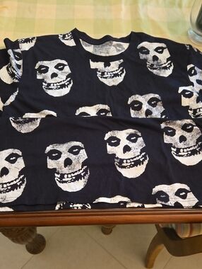 NWOT Misfits Skull Print T Shirt